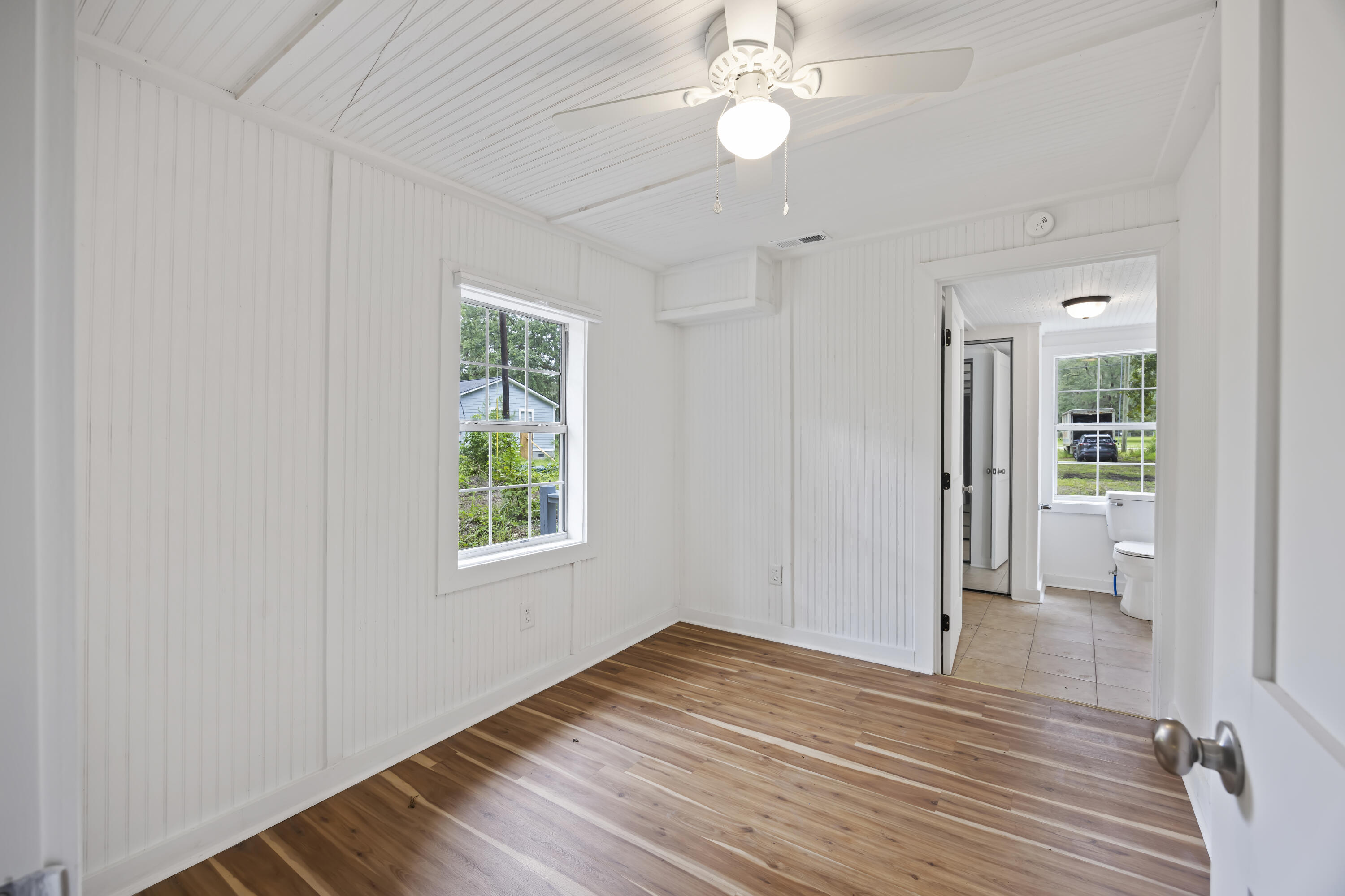 5375 Highway 174 Adams Run, SC 29426 - Photo 13 of 34 243A0948