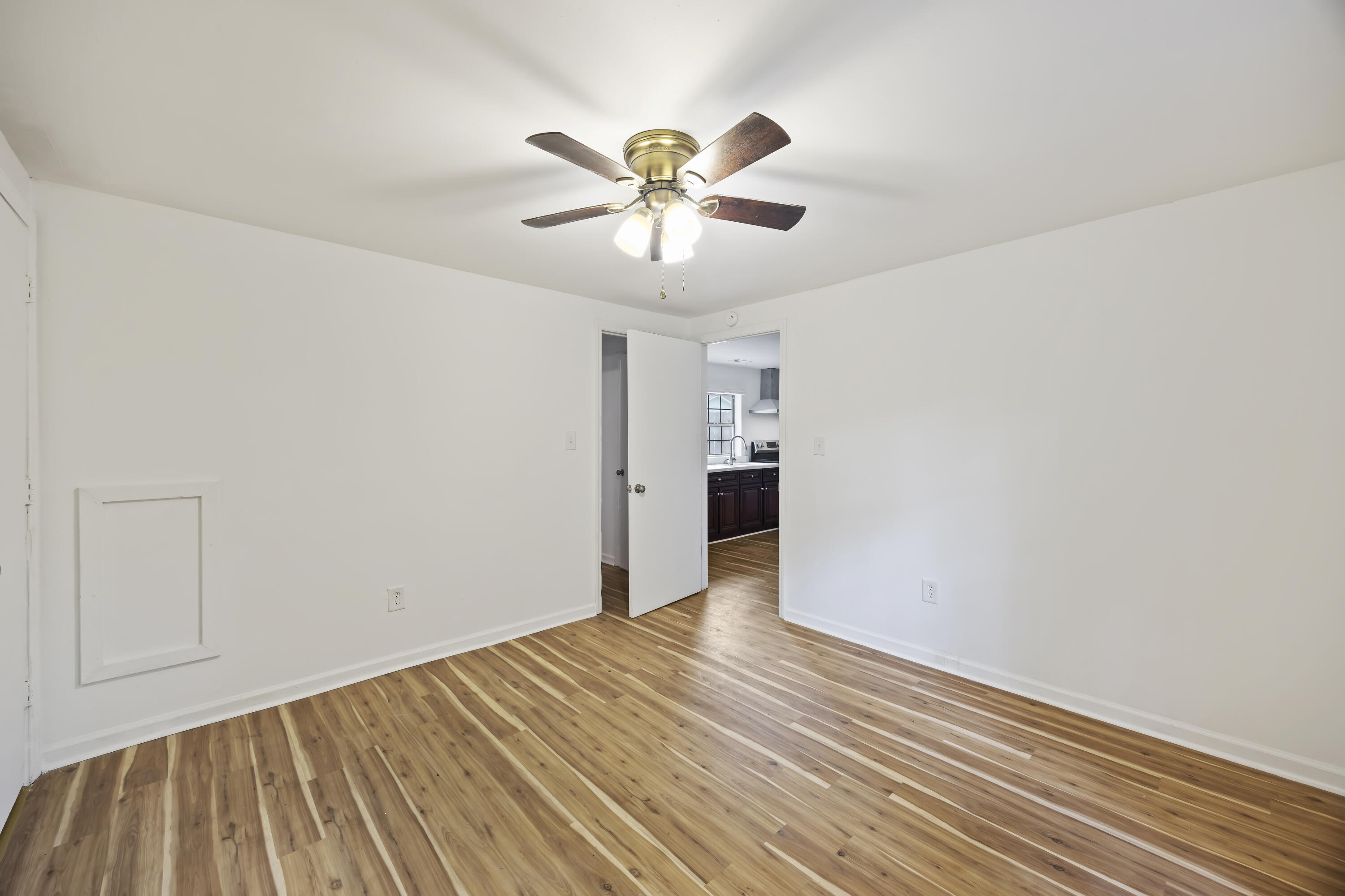 5375 Highway 174 Adams Run, SC 29426 - Photo 7 of 34 243A0918