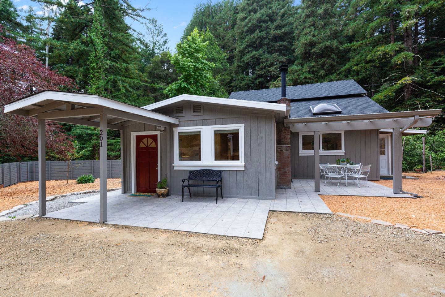 201 Burl Road Santa Cruz, CA 95060 - Photo 5 of 25 Gallery Image 5