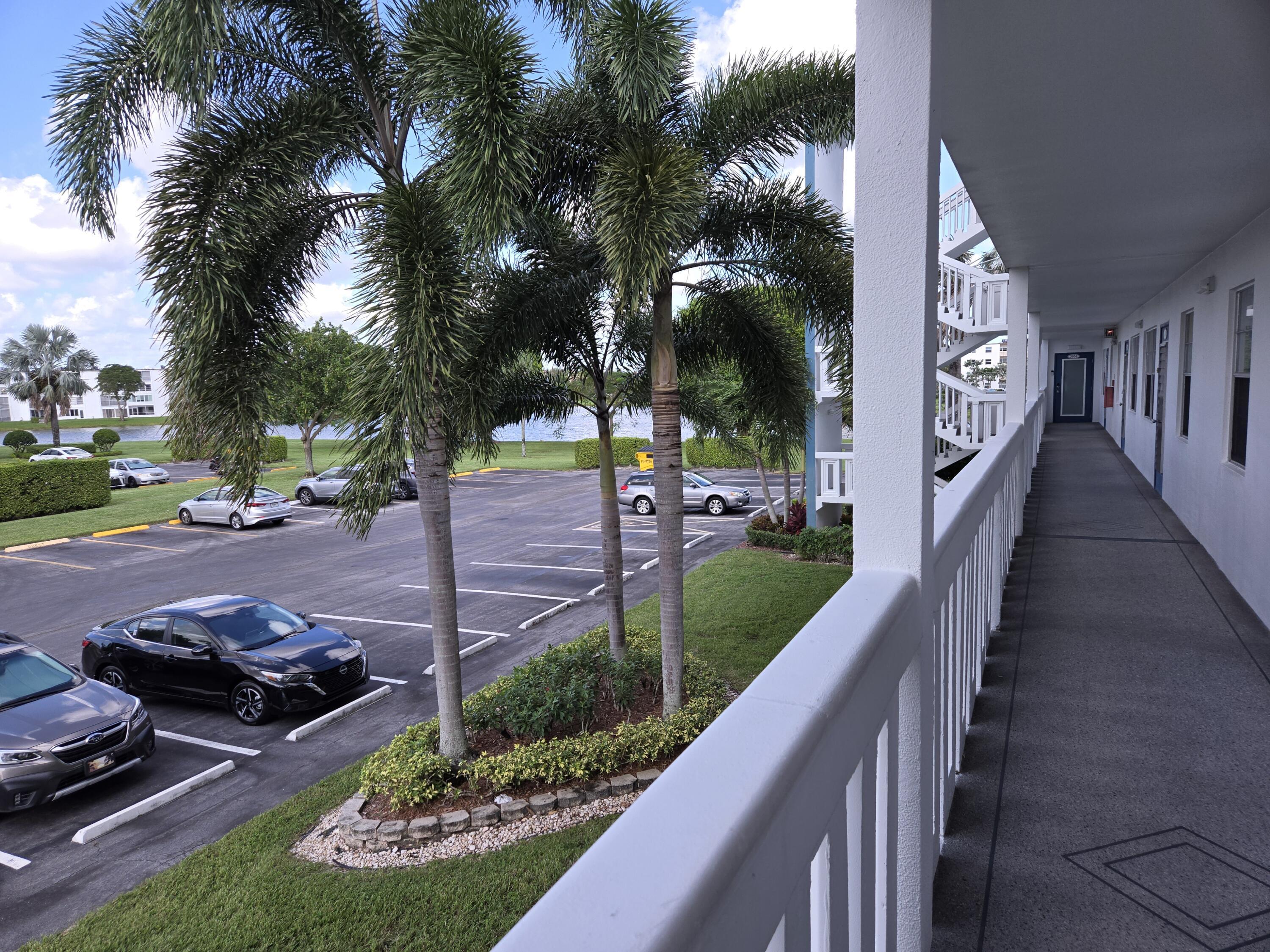 2031 Exeter Boca Raton, FL 33434 - Photo 29 of 45 20241029_151409
