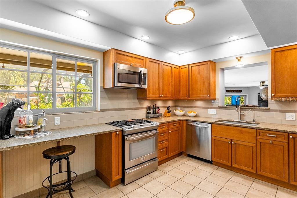 3649 Foster Hill Drive North St. Petersburg, FL 33704 - Photo 26 of 74