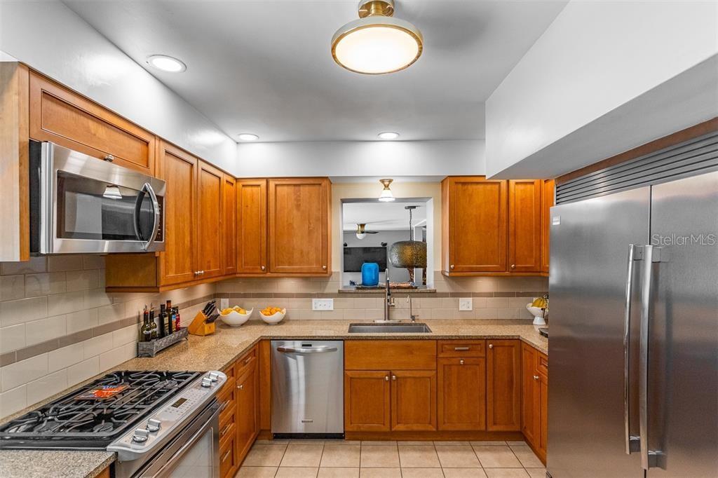 3649 Foster Hill Drive North St. Petersburg, FL 33704 - Photo 27 of 74