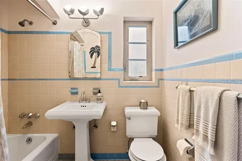 $1,800,000 | 3649 Foster Hill Drive North, St. Petersburg, FL 33704