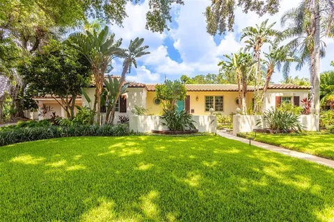 $1,800,000 | 3649 Foster Hill Drive North, St. Petersburg, FL 33704