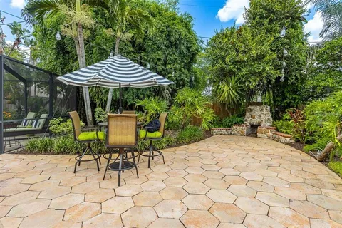 $1,800,000 | 3649 Foster Hill Drive North, St. Petersburg, FL 33704