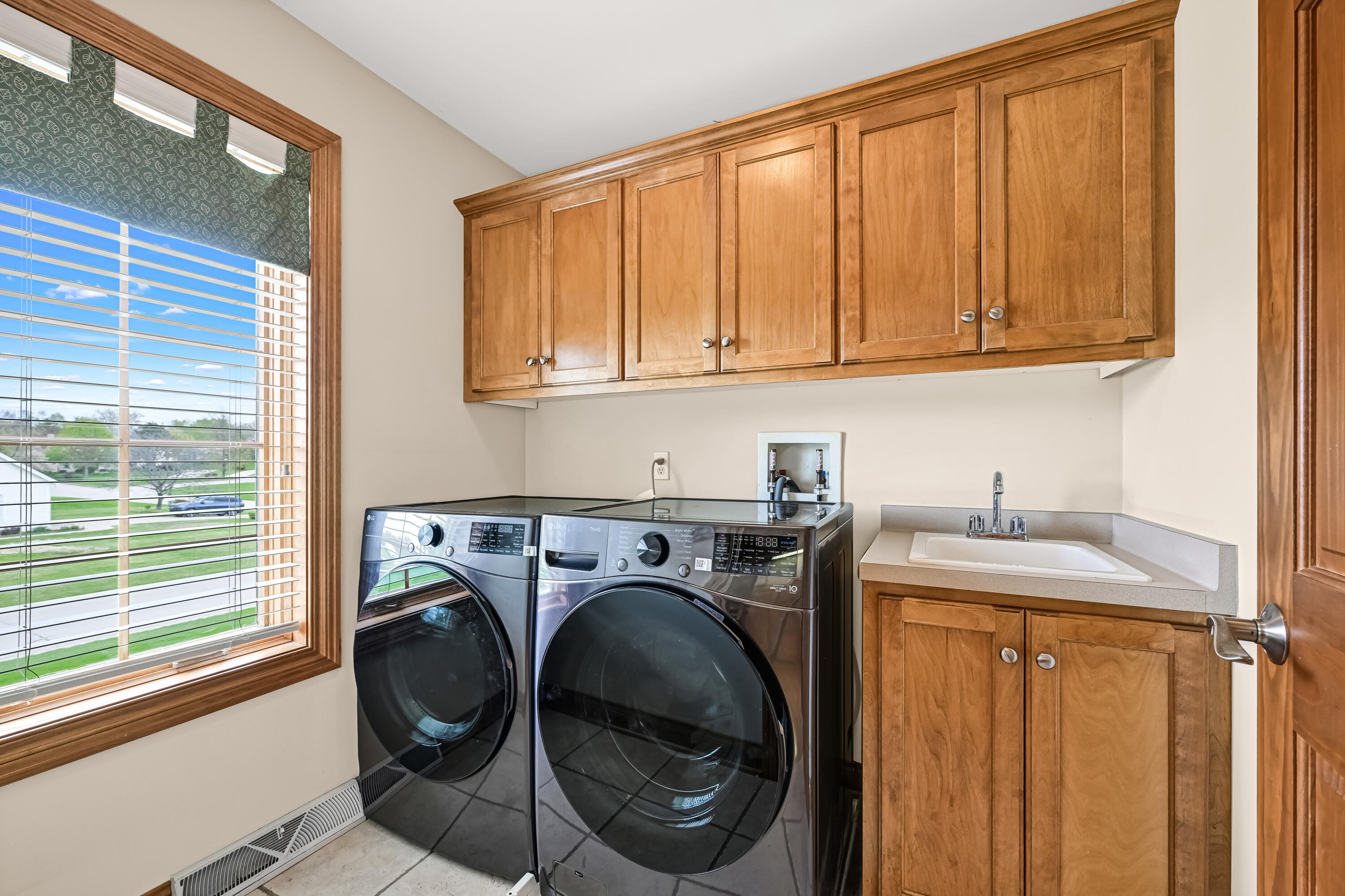 17155 Vanderbilt Street Brookfield, WI 53005 - Photo 20 of 58 Second floor laundry