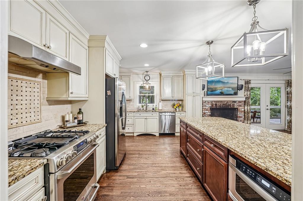 1664 Alderbrook Road Northeast Atlanta, GA 30345 - Photo 14 of 52