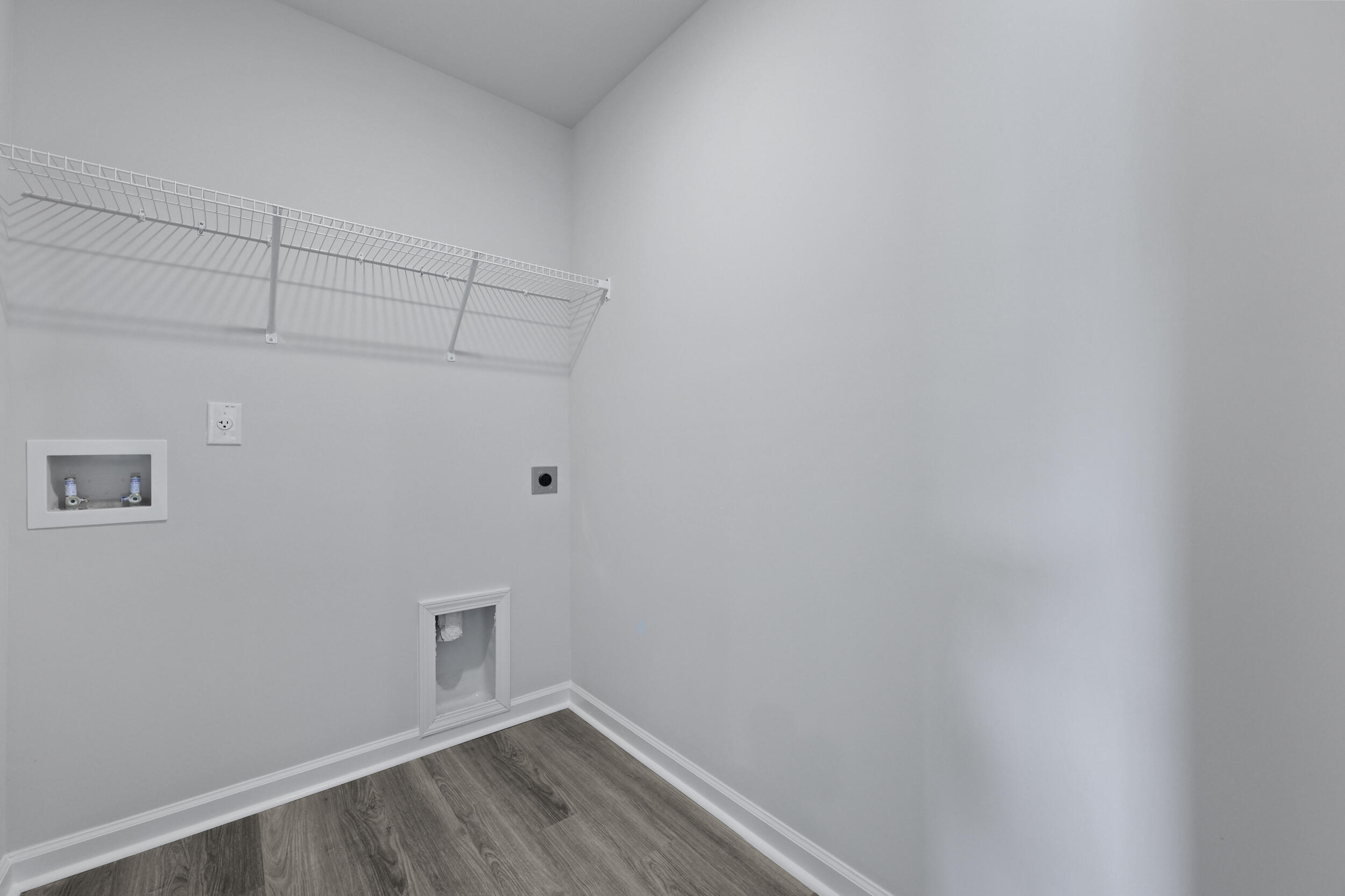 7032 Windham Way Ladson, SC 29456 - Photo 29 of 53 Laundry Room