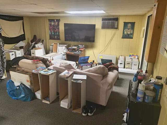 $299,900 | 11 Church Street, Oakland, ME 04963