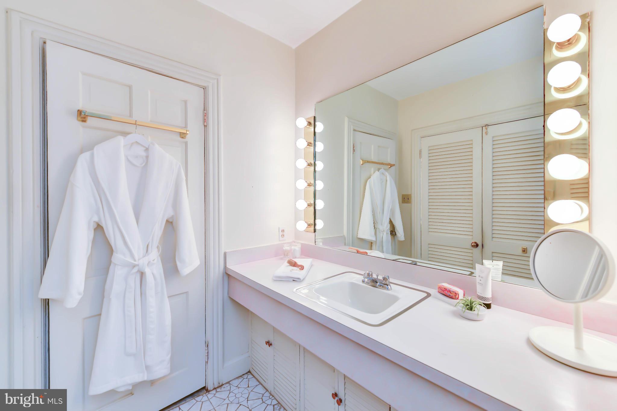 520 5th Street Southeast Washington, DC 20003 - Photo 16 of 30 Vanity area in Huge Rear Master Bedroom