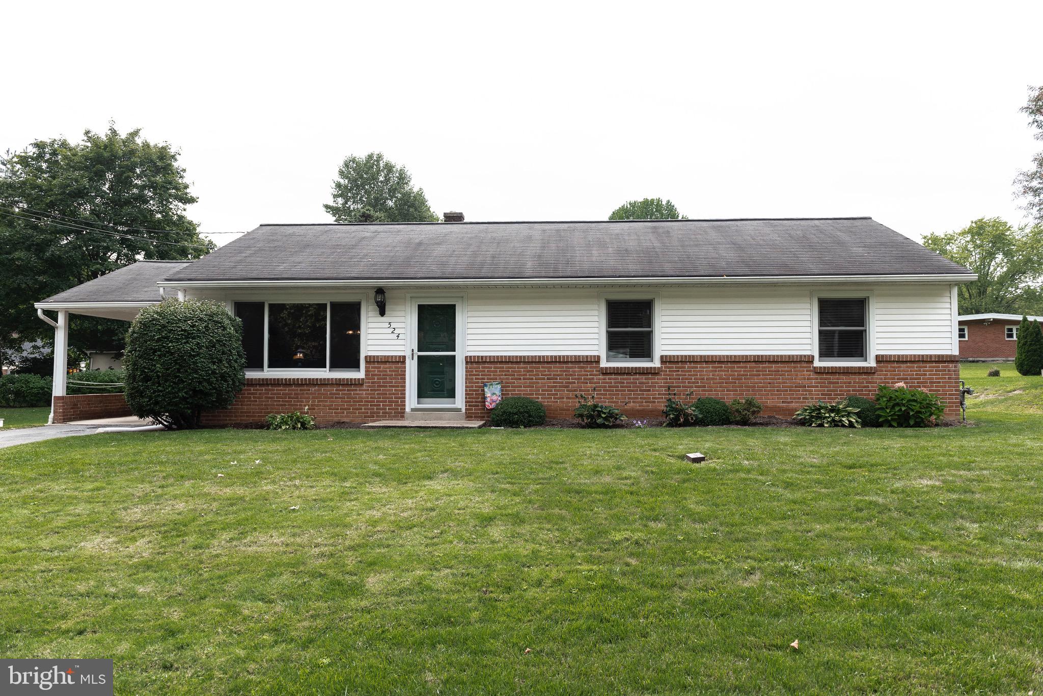 524 Lexington Road Lancaster, PA 17603 - Photo 1 of 36 Gallery Image 1