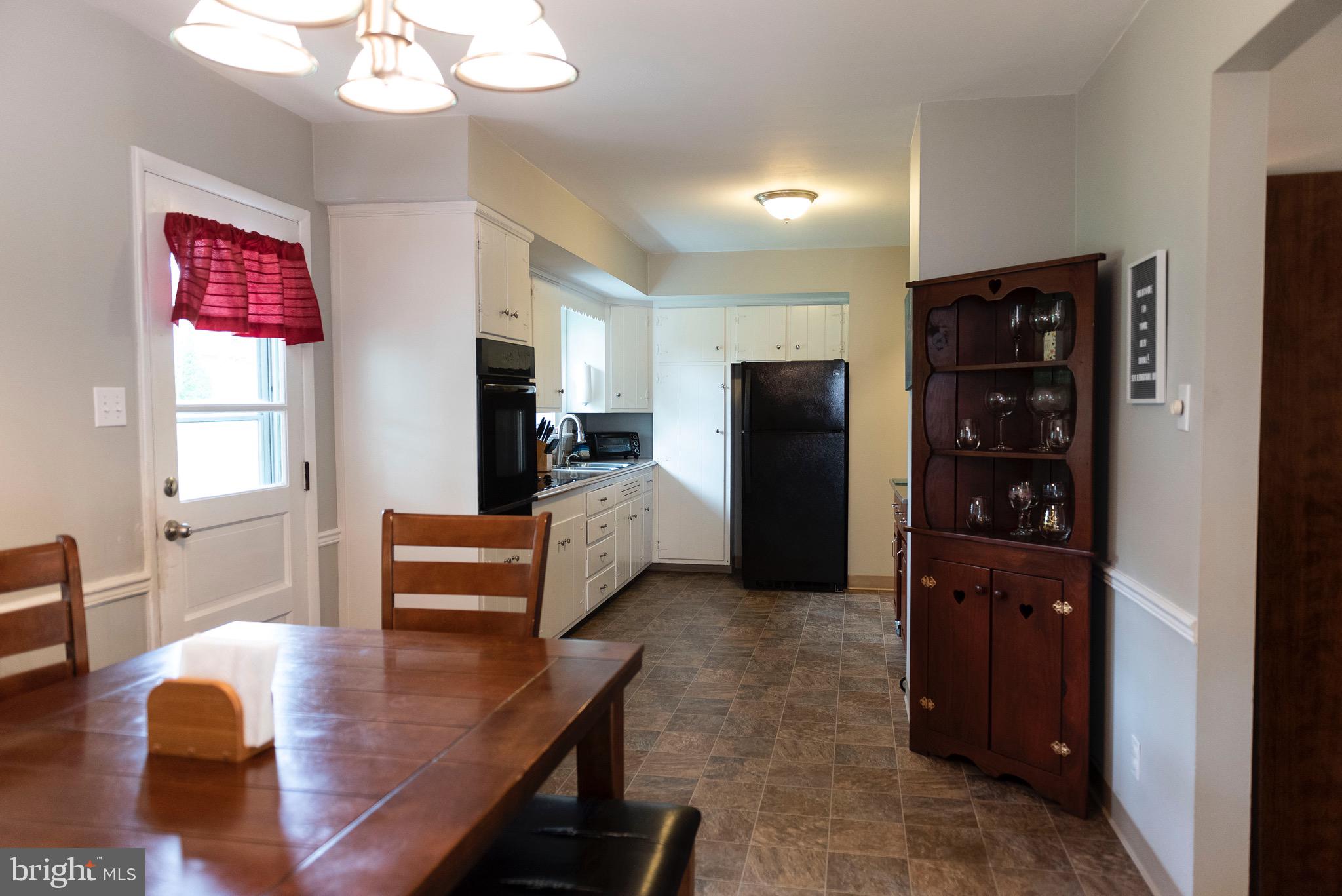 524 Lexington Road Lancaster, PA 17603 - Photo 12 of 36 Gallery Image 12