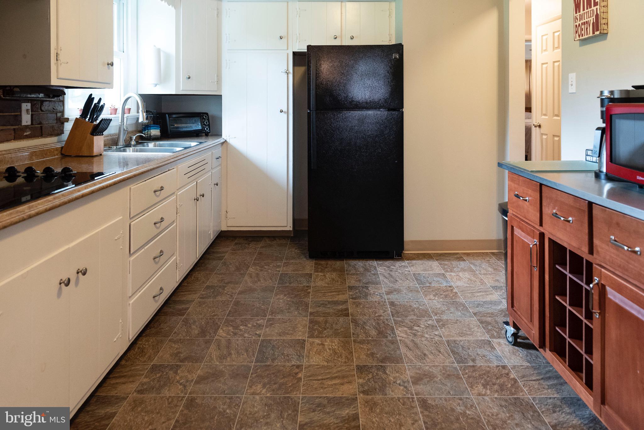 524 Lexington Road Lancaster, PA 17603 - Photo 7 of 36 Gallery Image 7
