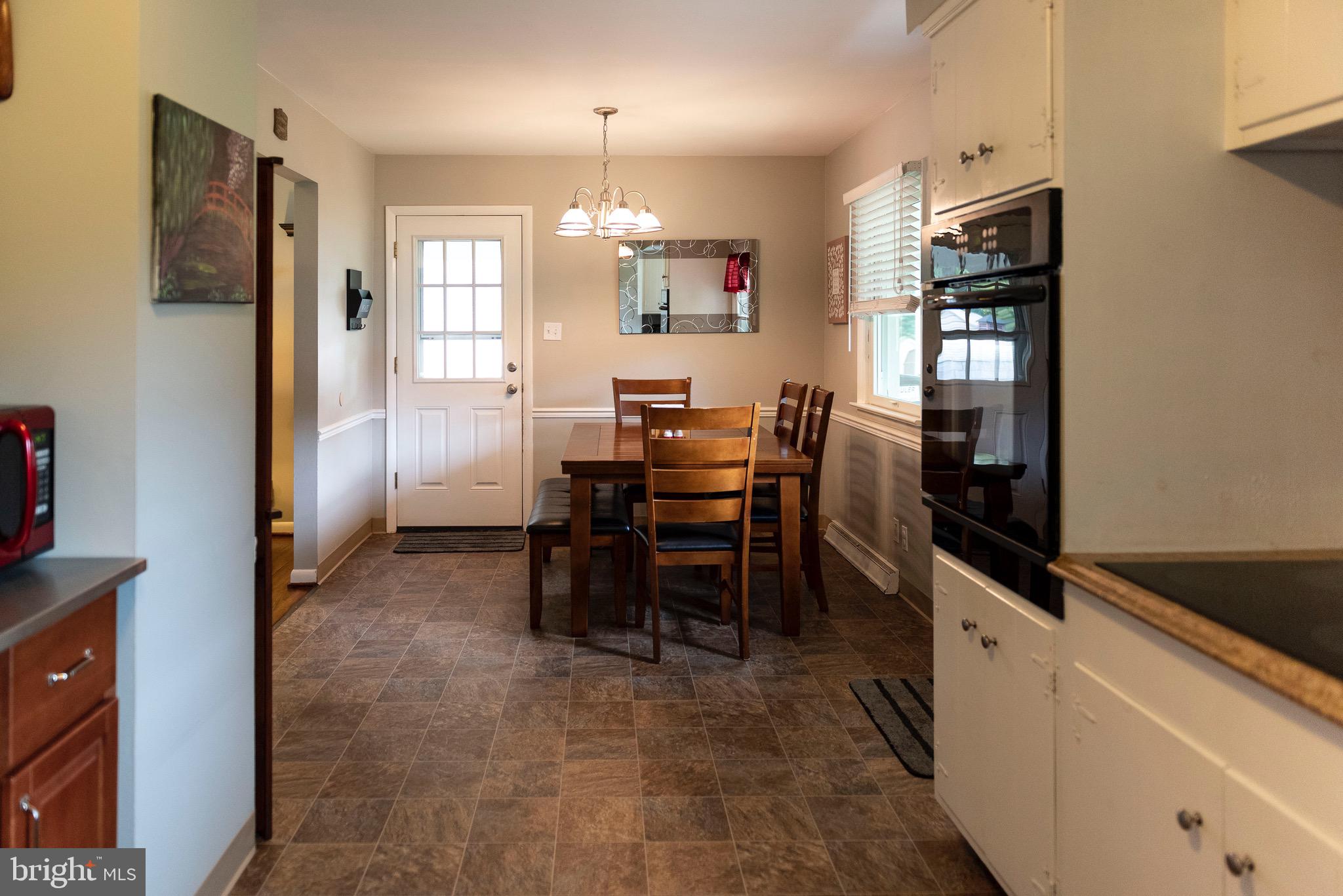524 Lexington Road Lancaster, PA 17603 - Photo 10 of 36 Gallery Image 10