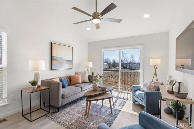 $222,900 | 2 Summerfield At Parkview Common, Pacific, MO 63069