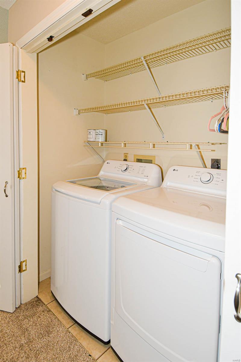 1042 Cantebury Circle Imperial, MO 63052 - Photo 17 of 45