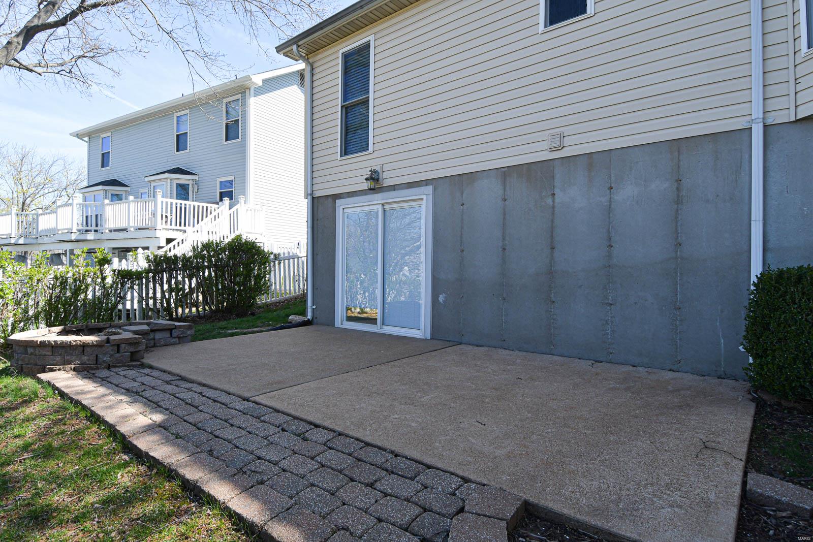 1042 Cantebury Circle Imperial, MO 63052 - Photo 30 of 45