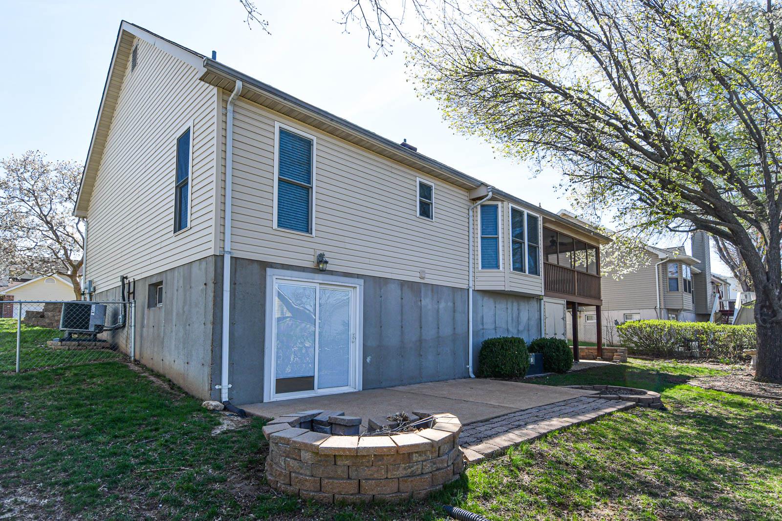 1042 Cantebury Circle Imperial, MO 63052 - Photo 31 of 45