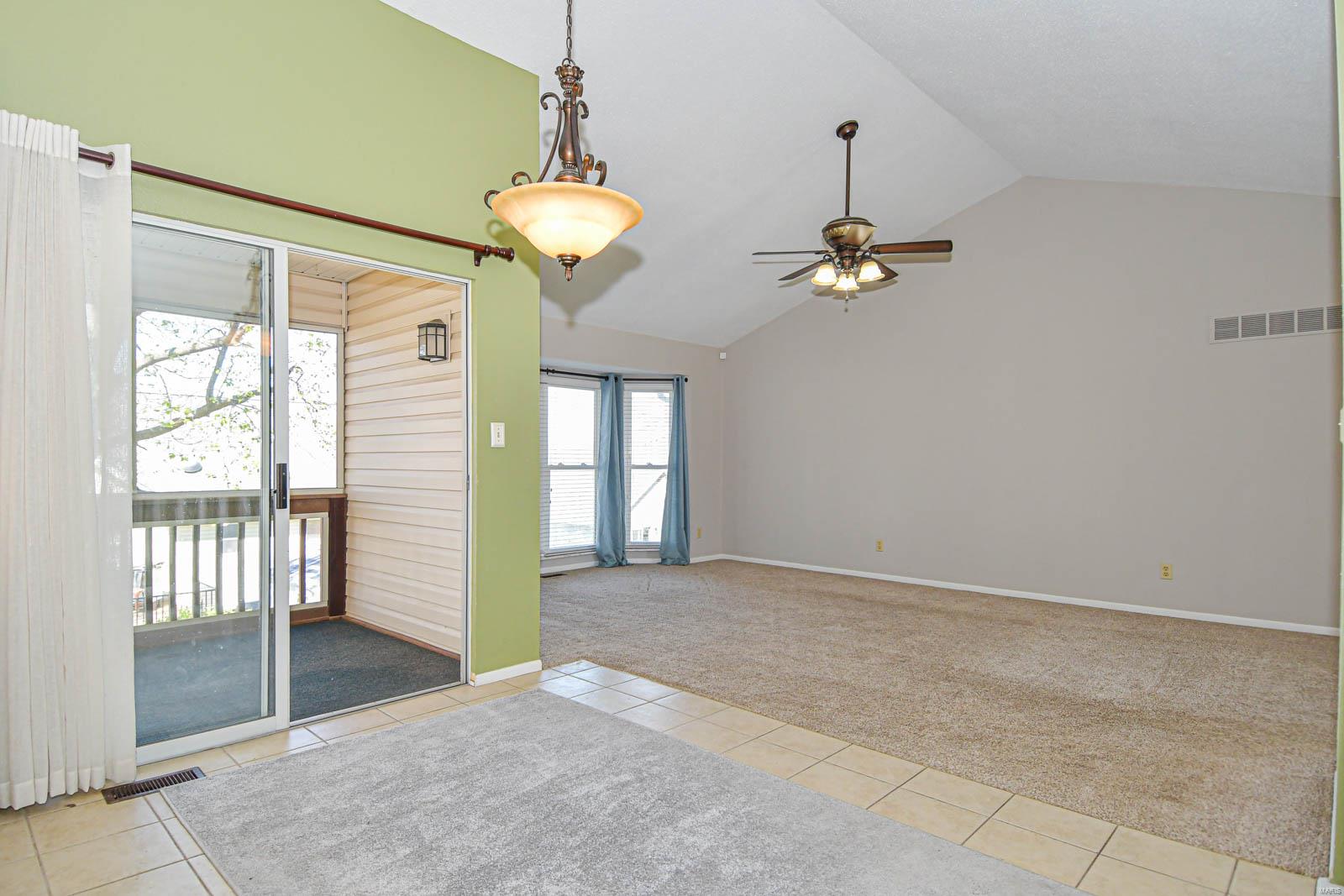 1042 Cantebury Circle Imperial, MO 63052 - Photo 6 of 45