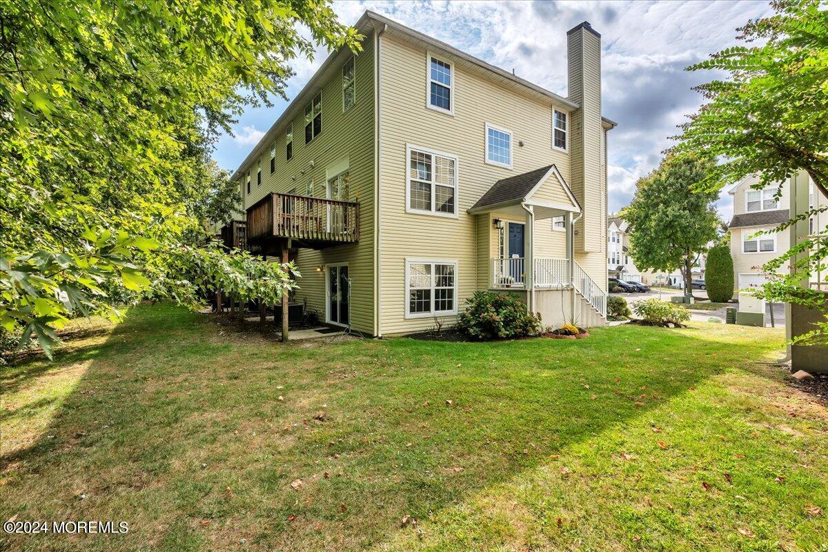 7701 Juniper Lane Palmyra, NJ 08065 - Photo 25 of 31 a front view of a house with a yard