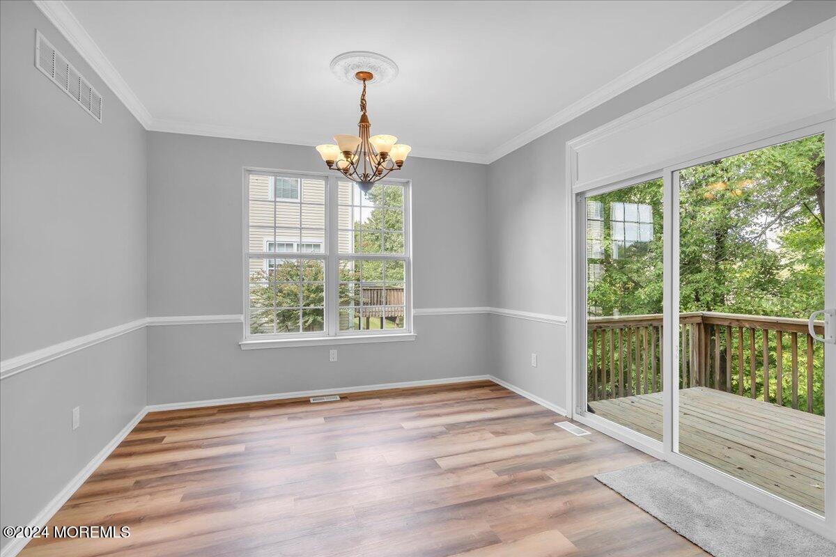 7701 Juniper Lane Palmyra, NJ 08065 - Photo 10 of 31 a view of an empty room with a window