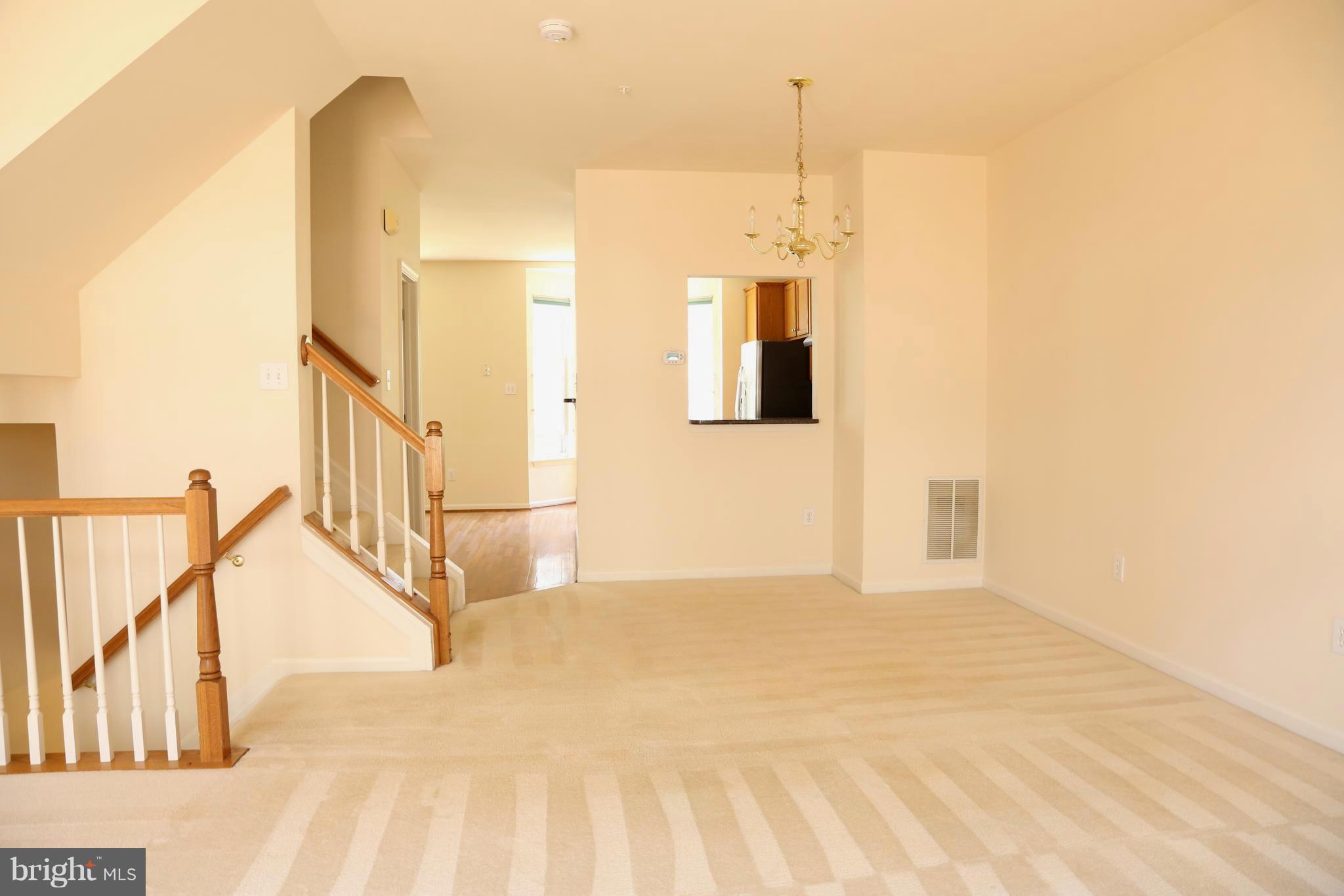 9724 Athletic Way Gaithersburg, MD 20878 - Photo 5 of 18 Interior (General)