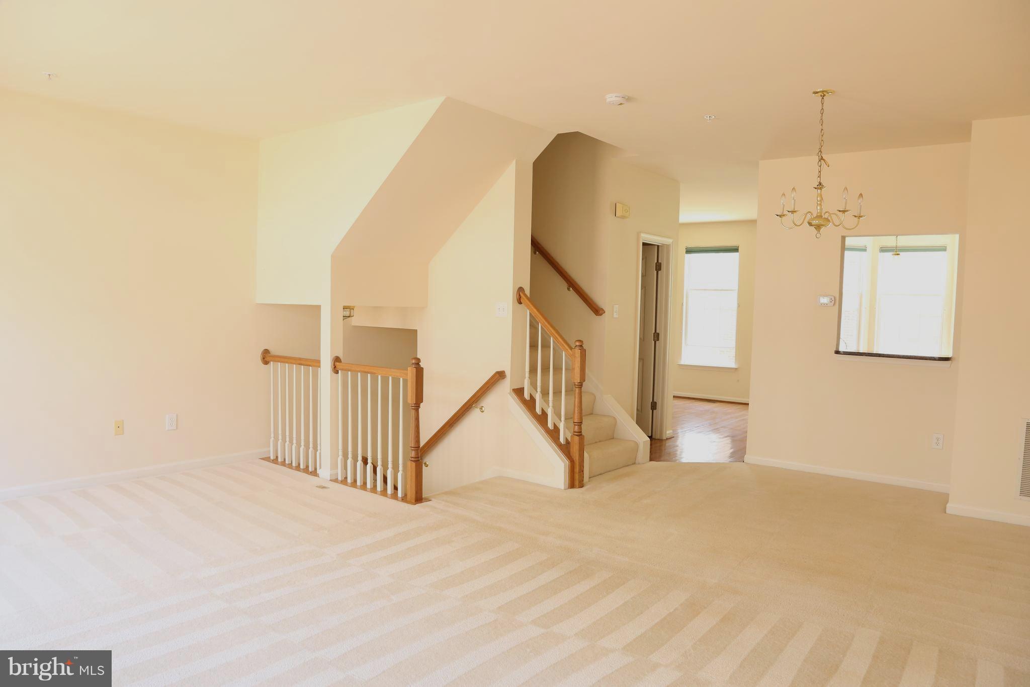 9724 Athletic Way Gaithersburg, MD 20878 - Photo 6 of 18 Family Room