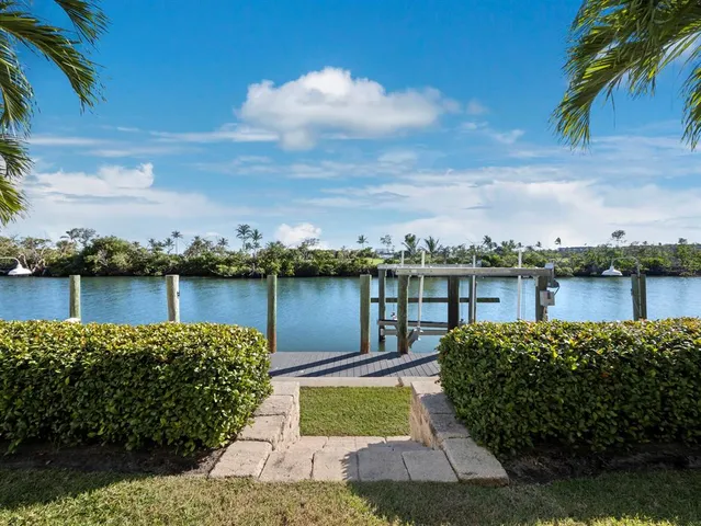 $9,400,000 | 1600 Jean Lafitte Drive, Boca Grande, FL 33921