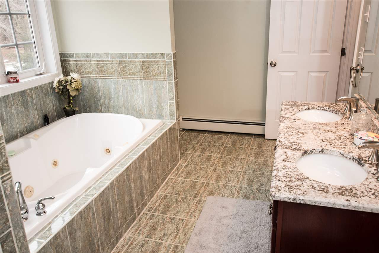 7 Fieldstone Lane Hampton Falls, NH 03844 - Photo 34 of 36 Gallery Image 34
