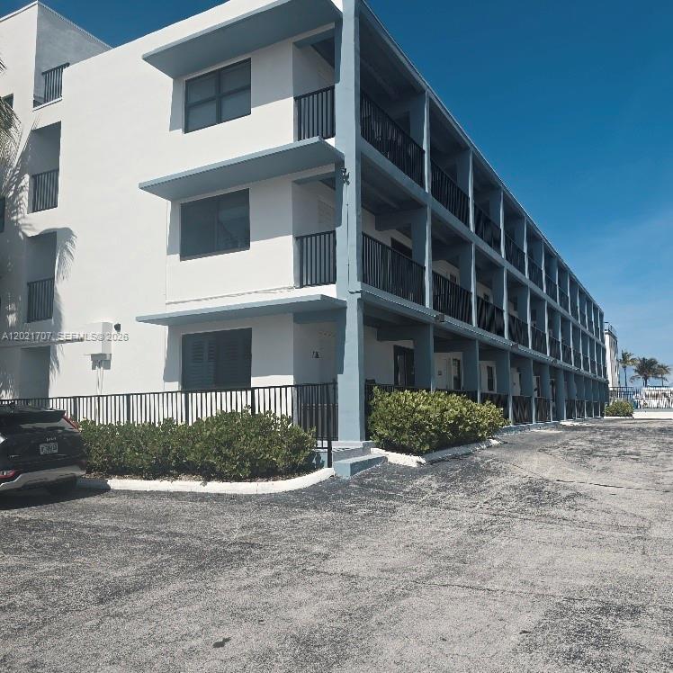 322 Harding Street, Unit B101 Hollywood, FL 33019 - Photo 23 of 25