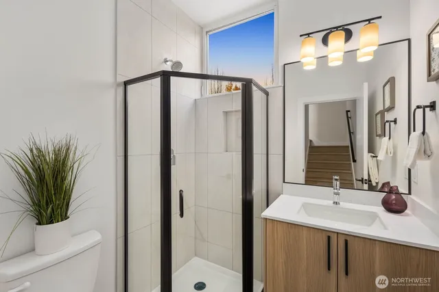 $564,950 | 546 South Cloverdale Street, Unit B, Seattle, WA 98108