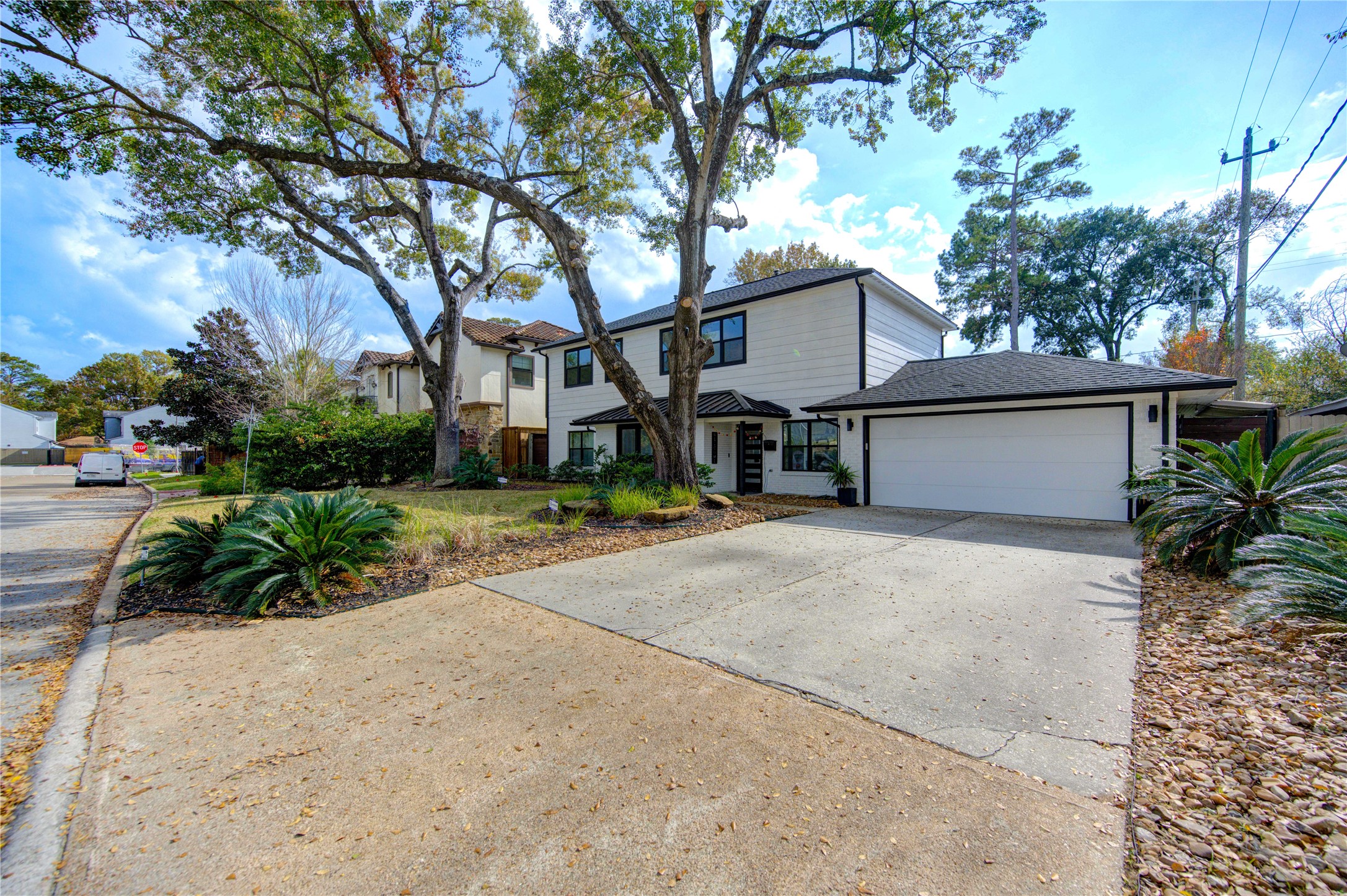 1215 Bethlehem Street Houston, TX 77018 - Photo 2 of 42 a view of a house with a street