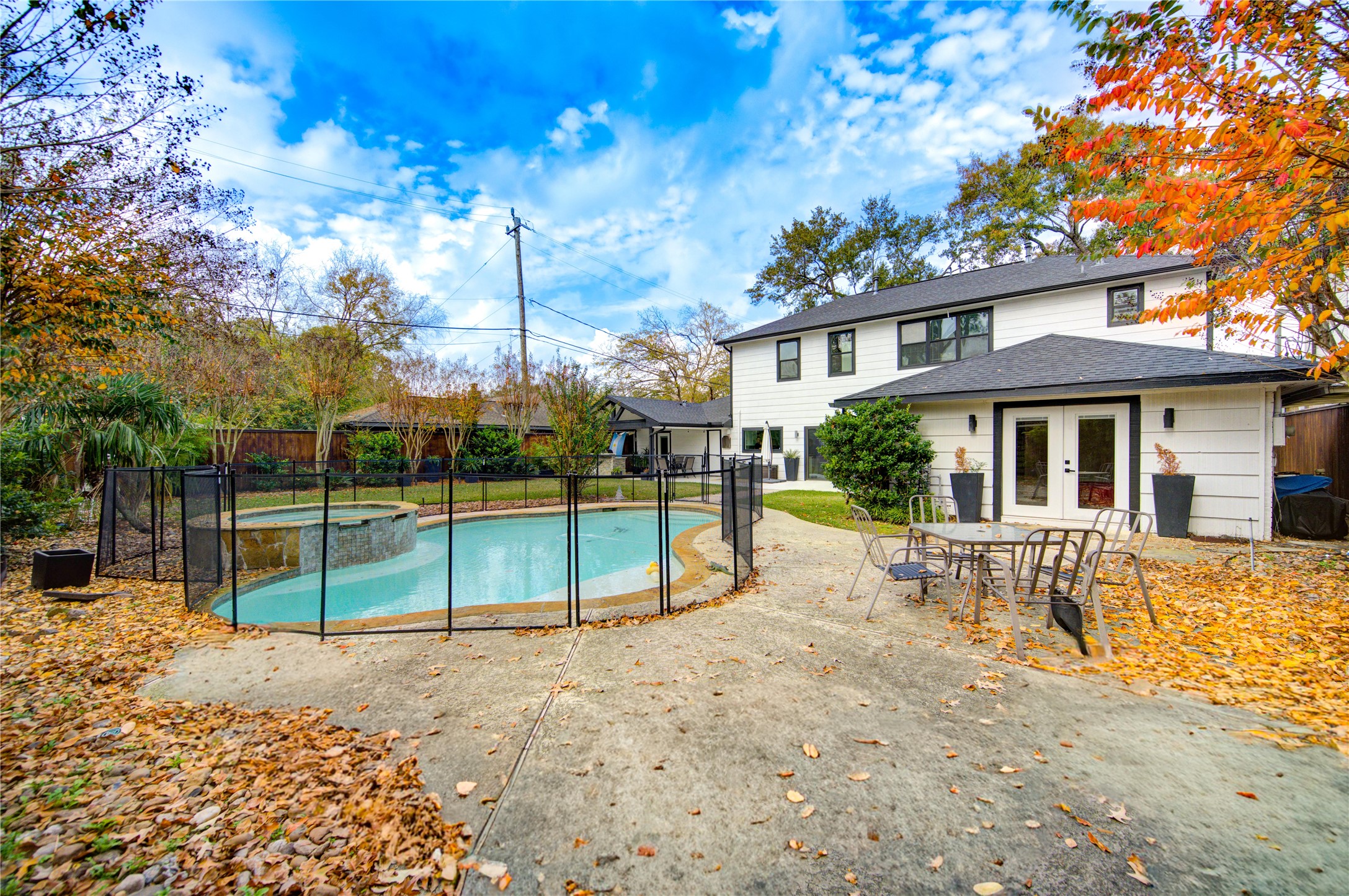1215 Bethlehem Street Houston, TX 77018 - Photo 34 of 42 a view of a house with backyard porch and sitting area