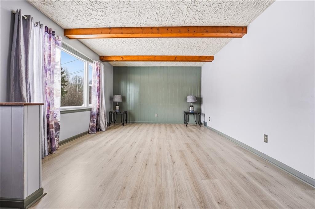 745 Robertson Road Hermitage, PA 16148 - Photo 3 of 31