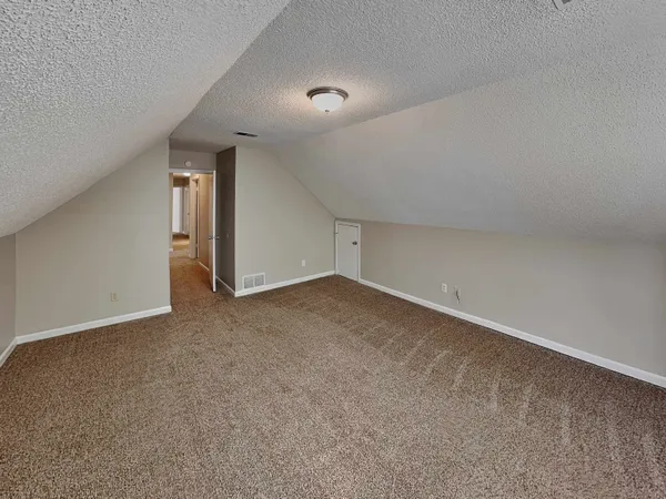$2,100 | 1017 Hawkview Drive, Memphis, TN 38018