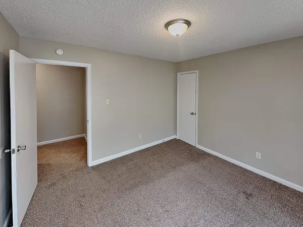 $2,100 | 1017 Hawkview Drive, Memphis, TN 38018