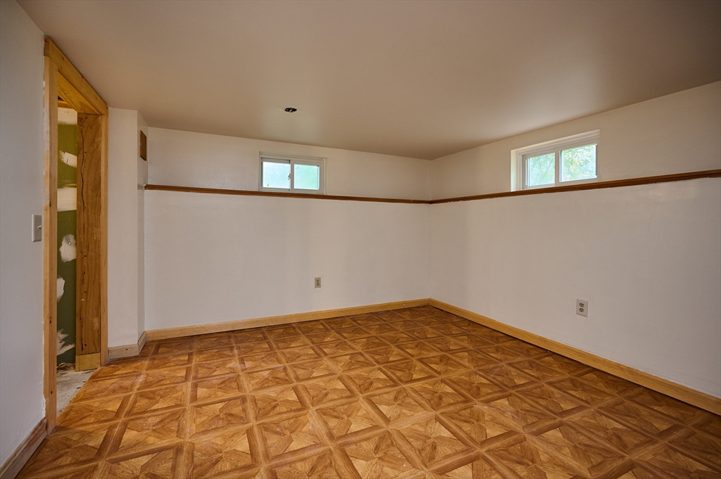 9 McClure Street Amherst, MA 01002 - Photo 22 of 32