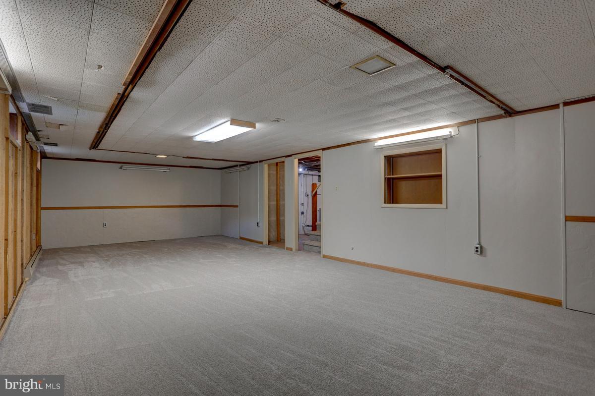 1718 Zarker Road Lancaster, PA 17601 - Photo 23 of 31