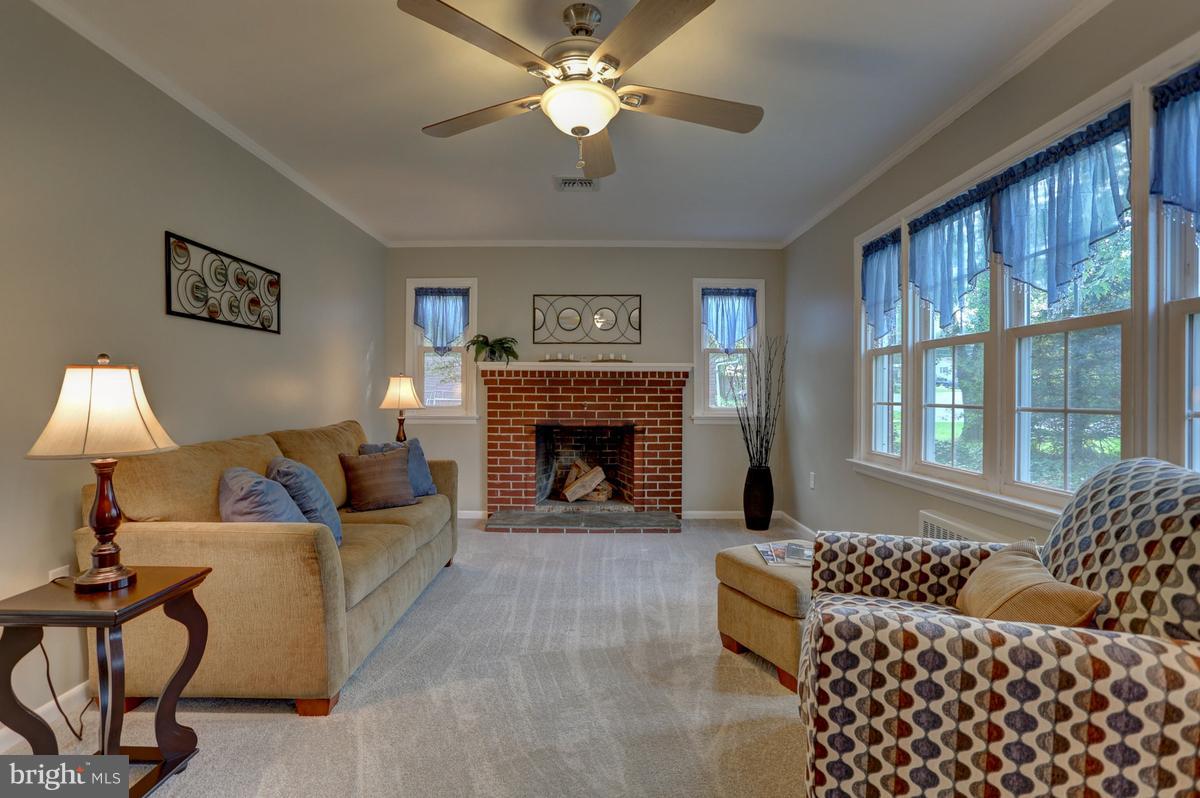 1718 Zarker Road Lancaster, PA 17601 - Photo 7 of 31