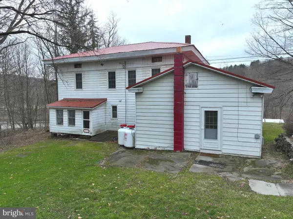 $1,500,000 | 436 State Line Road, Susquehanna, PA 18847