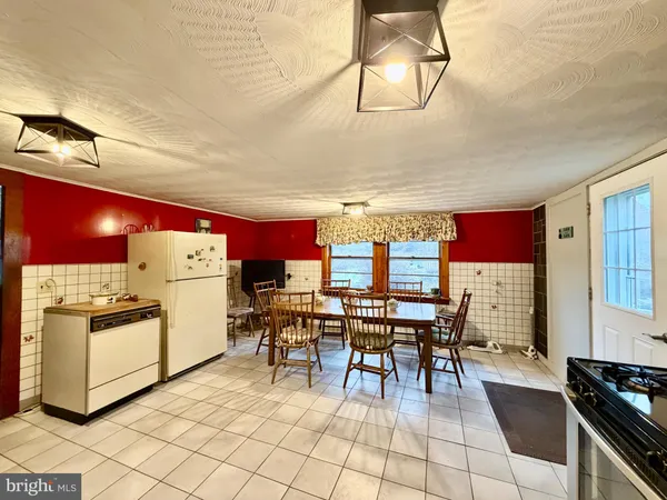 $1,500,000 | 436 State Line Road, Susquehanna, PA 18847