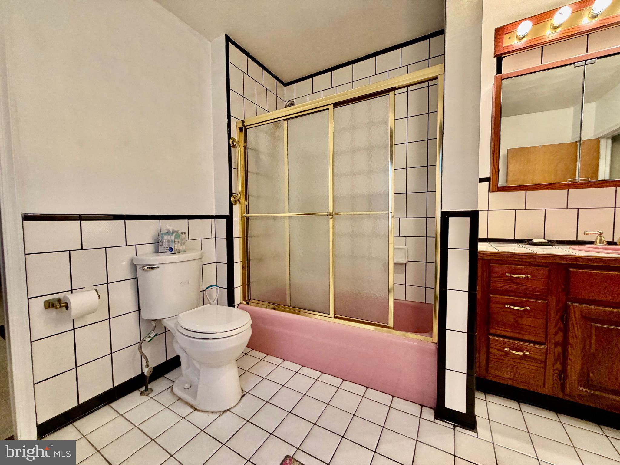 436 State Line Road Susquehanna, PA 18847 - Photo 31 of 106 Only full bathroom