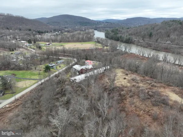 $1,500,000 | 436 State Line Road, Susquehanna, PA 18847