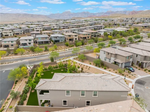 $875,000 | 438 Wind Poppy Street, Las Vegas, NV 89138