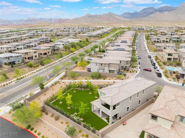 $875,000 | 438 Wind Poppy Street, Las Vegas, NV 89138