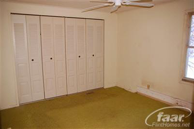 1201 Chesaning Road Montrose, MI 48457 - Photo 8 of 17 20144252-7.JPG