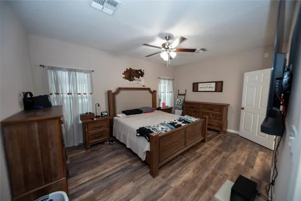 $799,000 | 3020 Avenue L, Santa Fe, TX 77510