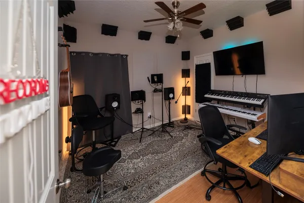 $799,000 | 3020 Avenue L, Santa Fe, TX 77510