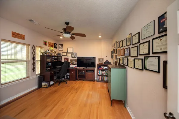 $799,000 | 3020 Avenue L, Santa Fe, TX 77510