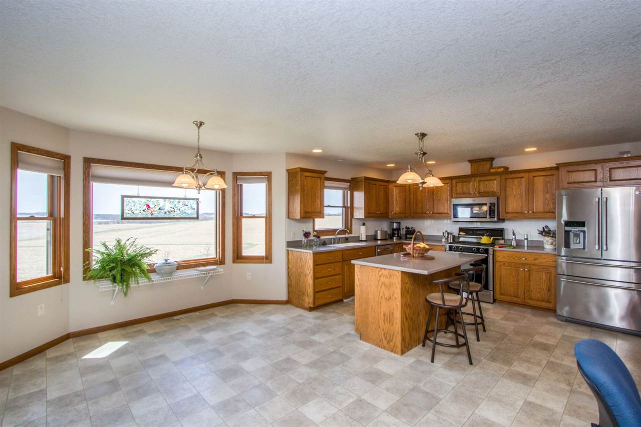 3331 Bayertown Road Southwest Riverside, IA 52327 - Photo 16 of 46 Gallery Image 16